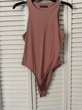 SHEIN Dusty Rose Sleeveless Crewneck Bodysuit
